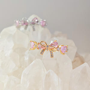 Tiktok, лидер продаж, новое милое и элегантное 18 карат позолоченное кольцо из нержавеющей стали с бантом в форме сердца, розовое циркониевое Открытое кольцо для дружбы - Product Image 3