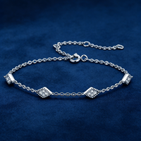 Bracelet Moissanite Élégant et Réglable en Argent S925 avec Breloque Minimaliste à Quatre Grappes de Losanges, Certifié GRA, Coupe Ronde Brillante VVS