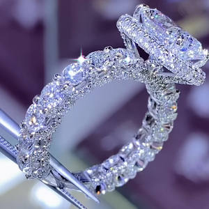 Nouvelle conception, <span class=keywords><strong>bague</strong></span> de fiançailles et de mariage en or massif 18 carats pour femmes, ensemble de bijoux en diamant, <span class=keywords><strong>bague</strong></span> en moissanite - Product Image 6