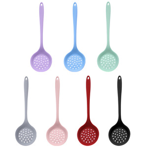 Cuillère passoire en silicone 32 cm, résistante à la chaleur, ustensile de cuisine pour la cuisson et l'égouttage - Product Image 2