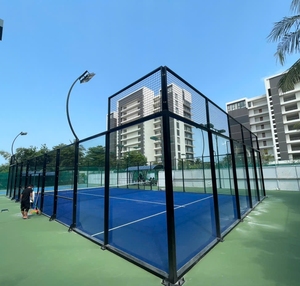 Cancha de Pádel de Acero con Perfil Soldado por Láser, Fabricación de Alta Precisión, Unión Impecable, Exportación B2B, Venta al Por Mayor - Product Image 1