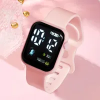 Ensemble de 6 pièces pour enfants, bijoux mignons et décontractés avec perles LED, bracelet, collier, boucles d'oreilles, bague, montre en silicone, ensemble LW01