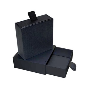 Boîte à bijoux en carton noir de petite taille avec tiroir coulissant pour bagues et colliers, emballage cadeau en papier, vente en gros - Product Image 5