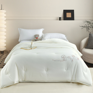 <strong>Continental</strong> <strong>Quilt</strong> by Single Needle Quilting Machine Hotel Bedroom Use Duvet <strong>Quilt</strong> Microfiber Comforter - Product Image 1