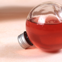 Vente d'usine Bouteille en verre liquide pour jus, parfum, boisson, forme ronde, 250, 300, 350 ml, avec bouchon en aluminium à vis