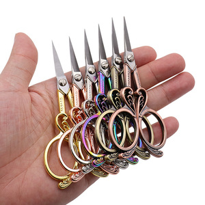Ciseaux à broder en acier inoxydable, petits et portables, pour le point de croix, la couture, la coupe de fil, l'artisanat et l'usage domestique - Product Image 1