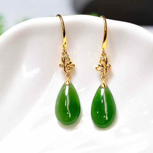 SGARIT Pendientes colgantes de jade natural verde intenso, joyería de jade de oro macizo de 18k, nefrita de Hetian para mujer, regalo para fiesta o aniversario - Product Image 2