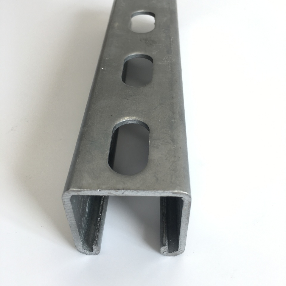 C9 x 13.4 channel beam