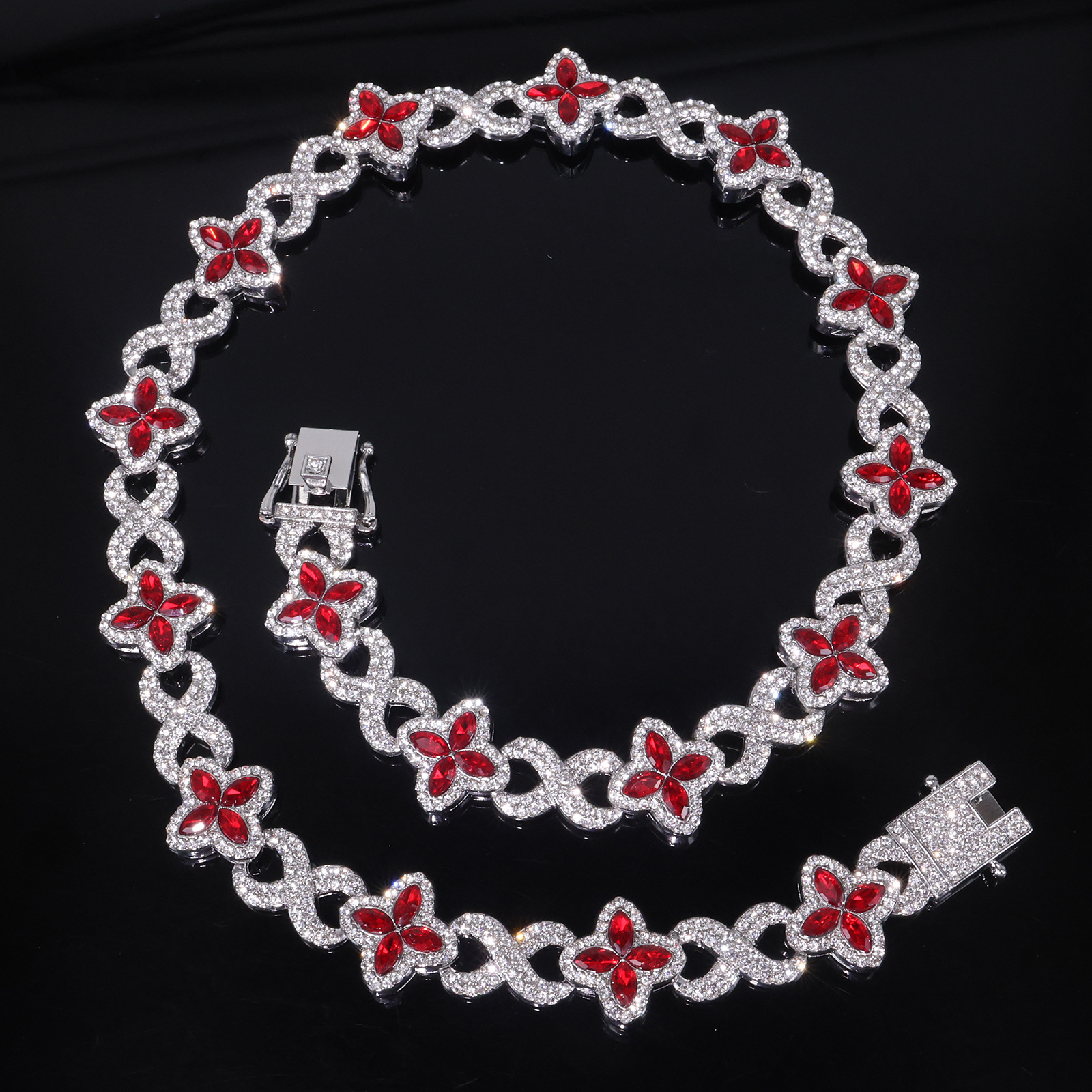 Silver chain + red diamond four-leaf clover + full diamond clasp