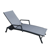 Chaise longue inclinable moderne de haute qualité avec structure en acier KD, 2 roues, résistante aux UV et pliable pour une utilisation en extérieur