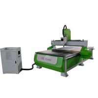 Machine de routeur CNC en bois 4x8ft 1325 pour le travail du bois