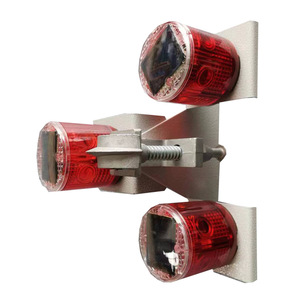 Feux d'avertissement solaires à trois têtes, feux de signalisation LED rouges, montage sur poteau, IP65, sécurité routière - Product Image 3