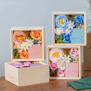 Sabun Bunga Kotak Hadiah Hari Valentine dan Maret 8th Natal Kreatif Hadiah Buatan Tangan Sabun Bunga Kotak dengan Tangan Hadiah