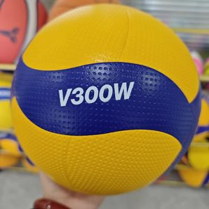 Nouveau ballon de volley-ball Mikasa V300W taille 5 de haute qualité pour compétition professionnelle en salle 2026 - Product Image 1
