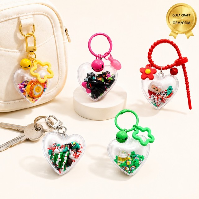 Custom Resin Heart Keychain with Assorted Mini Charms Cute Bag Pendant Wholesale Key Ring Accessories