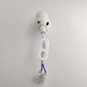 <span class=keywords><strong>E27</strong></span>ผู้ถือโคมไฟสำหรับไฟ LED พลาสติกไฟหลักฐานหลอดไฟซ็อกเก็ตสีดำและสีขาวผู้ถือโคมไฟที่มีขั้วกล่อง - Product Image 4