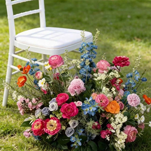 Rangée de fleurs pour allée de mariage, style <span class=keywords><strong>jardin</strong></span>, 60 cm, rose vif, bleu poussière, Hortensia et Rose à toucher réel, fleurs de sol roses - Product Image 1
