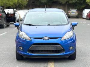 Offerta Speciale: <span class=keywords><strong>Ford</strong></span> <span class=keywords><strong>Fiesta</strong></span> Usata, Hatchback 1.5L 4AT, Interni Puliti, Design Sportivo, Efficiente nei Consumi, Affidabile, <span class=keywords><strong>Auto</strong></span> Usata per Esportazione - Product Image 2