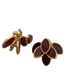 Pendientes de tuerca con diseño de hoja y flor tridimensional estilo retro francés, elegantes y modernos, regalo para mujer - Product Image 6