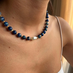 Collana Artigianale in Acciaio Inossidabile Dorato con Perle Barocche Vere e Perline di Sodalite da 6mm - Product Image 3