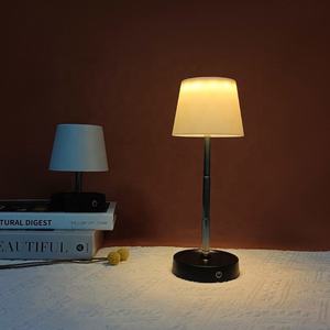 Ayudante de estudio en casa y oficina: Batería multifuncional con puerto USB para lámpara de escritorio LED flexible - Product Image 4