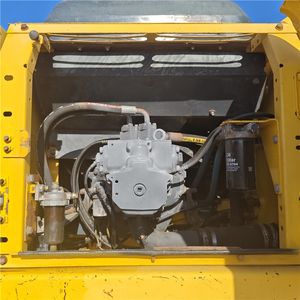 Excavatrice Komatsu PC220-7 d'occasion avec peinture d'origine, excavatrice Komatsu d'occasion en bon état - Product Image 5