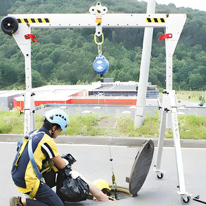 Портативное мини-подъемное оборудование: малые алюминиевые козловые краны грузоподъемностью 0.<span class=keywords><strong>3</strong></span>, 1, 0.5, <span class=keywords><strong>3</strong></span> тонны - Product Image 2