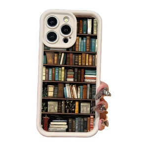 เคสโทรศัพท์ลายชั้นวางหนังสือสไตล์วินเทจ |   ของขวัญสำหรับคนรักหนังสือ |   ฝาครอบป้องกันซิลิโคนแบบนุ่ม - Product Image 1