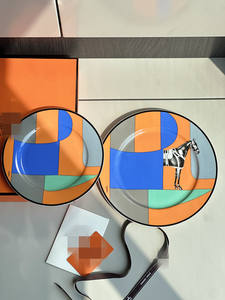 Juego de Vajilla de Porcelana de Hueso Cerámica de Lujo Serie Caballo, 4 Piezas, para Hogar o Negocios, con Logotipo y Tamaño Personalizados - Product Image 3