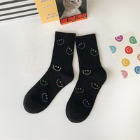 Chaussettes brodées pour femmes, motif floral, visage souriant, confortables, amusantes, style dessin animé, vente en gros