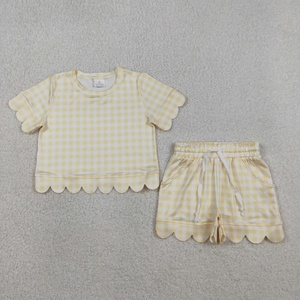 Conjunto informal floral de dos piezas para niñas pequeñas, top sin mangas y pantalones cortos, traje de verano, ropa de algodón suave y elástica - Product Image 4