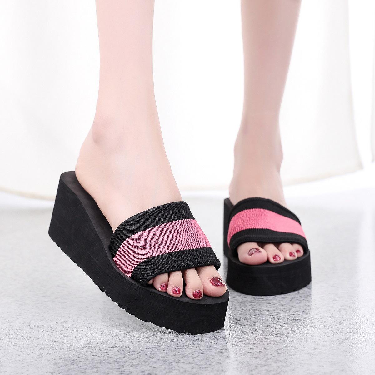 ลูกพีชสามลูก