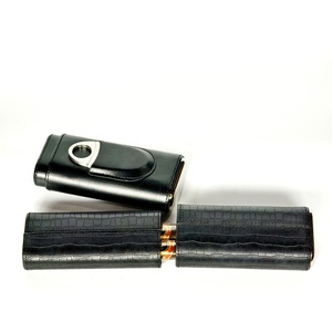Estuche para Cigarros JOFI de Cuero Rectangular Portátil Negro Liso y con Textura de Cocodrilo Diseño de Lujo - Product Image 4