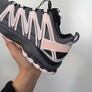 Nouvelles chaussures de basket-ball légères et luxueuses à semelle épaisse en maille sportive d'un designer à la mode et polyvalent en 2025 - Product Image 5