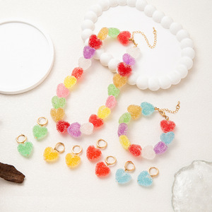 Commercio all'ingrosso di caramelle <span class=keywords><strong>cuore</strong></span> smerigliato acrilico Charm carino bracciale collana di orecchini in resina con perline bracciale Multicolore - Product Image 6