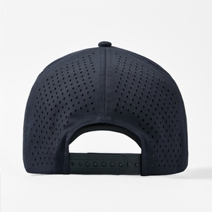 Casquette de golf en maille perforée avec logo personnalisé OEM, 5 panneaux, visière légèrement incurvée, patch en caoutchouc imperméable, snapback - Product Image 3