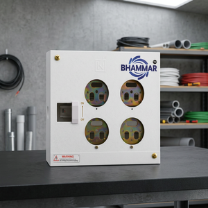 กล่องจ่ายไฟฟ้าอุตสาหกรรม 4 ช่องเสียบ + 1 DP 20/2 แอมป์ สำหรับใช้งานภายนอก/ภายในอาคาร  ตัวกล่องโลหะ รุ่น OMDMS KK58 อินเดีย - Product Image 3