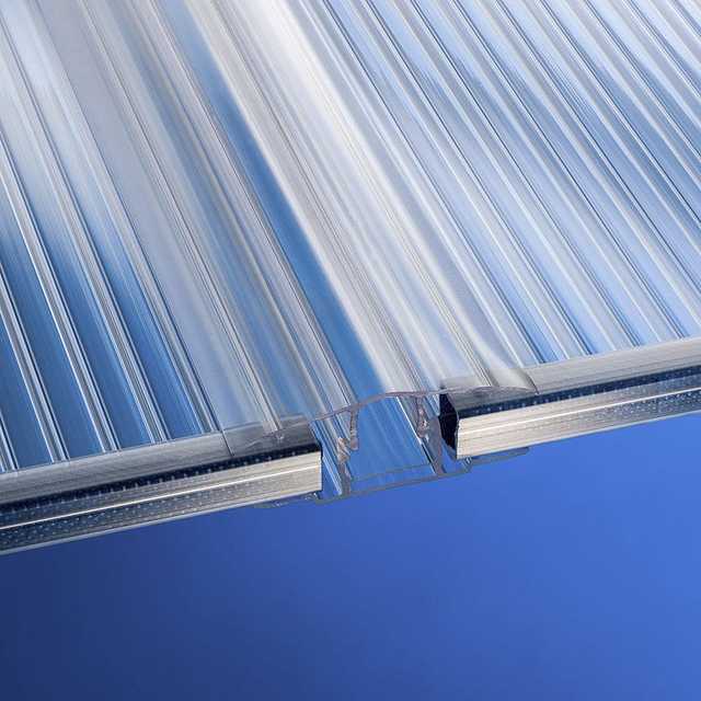 Modern Polycarbonate Roof Sheet with UV Coating 10-Year Warranty