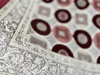 Ventes en gros de tapis doux imprimés personnalisés, techniques populaires de jacquard et de fabrication mécanique, couvertures en peluche pour la prière