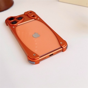 เคสโทรศัพท์แข็งแรงทนทาน ผลิตจากอะลูมิเนียมอัลลอยด์ พร้อมแผ่น PC ใส สำหรับ iPhone 17 Pro Max, เคสสำหรับ iPhone 17 Pro Max รุ่นใหม่ ปี 2025 สีเงินสตีล - Product Image 6