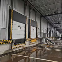 Porte verticale isolée en acier galvanisé pour entrepôt, usine, entrepôt frigorifique et garage