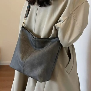 2026 New Arrival Minimalist Niche Design Shoulder Bag for Women Large Capacity Crossbody <b>Tote</b> Bag with Logo Fashionable Handbag - Product Image 4