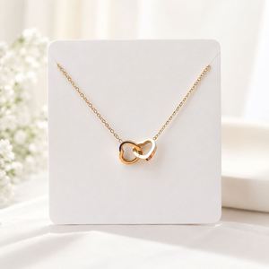 Collar con Colgante de Corazón Hueco de Acero Inoxidable con Baño de Oro de 18K para Mujer, Venta al por Mayor - Product Image 1