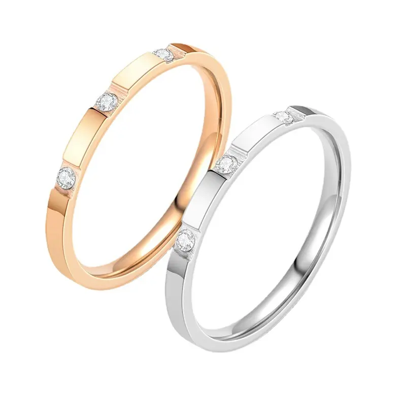 خاتم ألماس أنيق من الفولاذ المقاوم للصدأ خاتم ذهبي من التيتانيوم الصلب عديم اللون خاتم ذيل نسائي مثالي لأي مناسبة