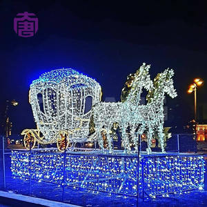 Decoración Navideña Impermeable IP65 con Marco de Hierro, Carruaje de Calabaza con Caballo LED, Fácil Instalación para Uso en Exteriores - Product Image 2