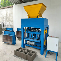 Machine à fabriquer des briques emboîtables à petite échelle avec une solution économique pour les startups