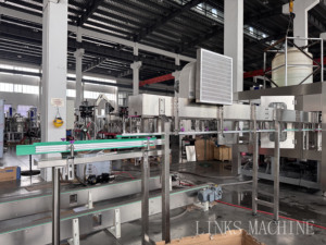 Automatic 3-<strong>in</strong>-<strong>1</strong> 500ml <strong>Bottling</strong> Machine 16-16-5 Integrated Design High Efficiency Production <strong>Line</strong> - Product Image 2