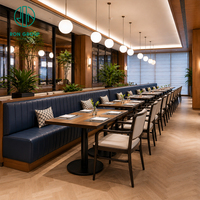 Ensemble de meubles de restaurant modernes Ron Group, table rectangulaire en bois, chaise rembourrée en tissu, banquette en cuir bleu lavable