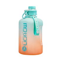 Termos isolés 64oz motivacional 2lts 2 litres 2 litres bouteilles d'eau potable en plastique pour le sport avec logo personnalisé