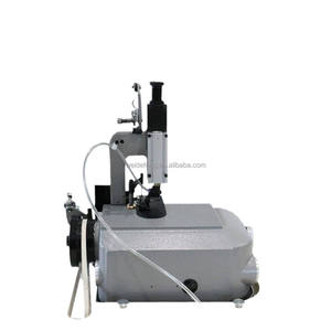 Machine à coudre surjeteuse industrielle à trois fils pour tapis et tapis de sol, robuste, prix usine - Product Image 3